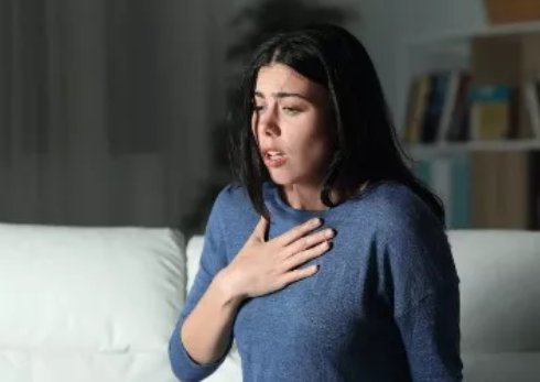 pijn op de borst door stress